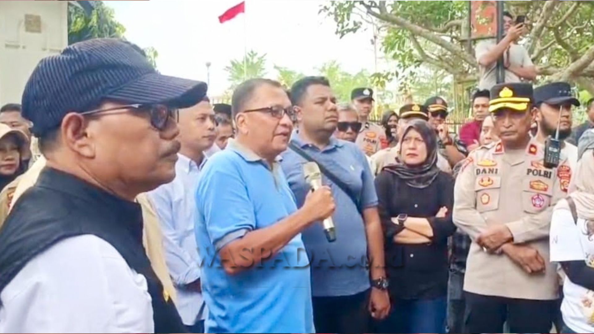 Aksi warga Korban Banjir Langsa tuntut kepastian Jadup tahap III di Pendopo Wali Kota Langsa
