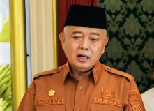 Bupati Malang HM Sanusi saat rapat koordinasi MBG di Pendopo Agung