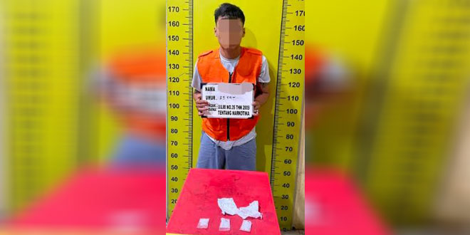 Polisi mengamankan barang bukti sabu dan tersangka di Deliserdang