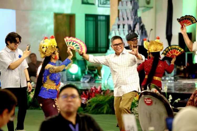 Pendopo Desa Budaya Gadingan dengan pertunjukan gamelan dan tarian saat Welcome Dinner CALD 4 September 2026