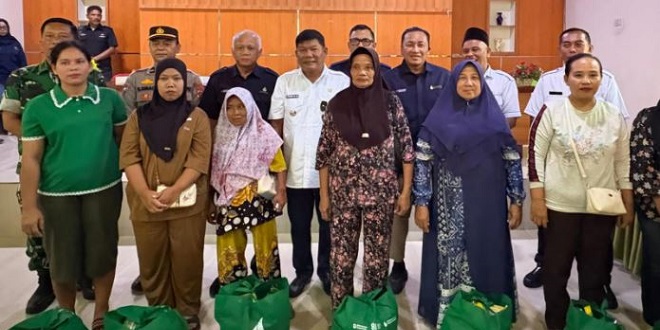 Pembagian sembako dan pemeriksaan kesehatan gratis di Desa Sukarame oleh Agrinas Palma Nusantara