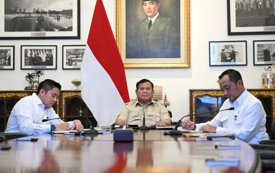 Presiden Prabowo memimpin rapat penanganan karhutla di Istana Merdeka, 23 September 2026