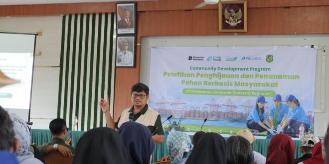 Kegiatan pelatihan penanaman dan pemeliharaan tanaman di Medan Belawan