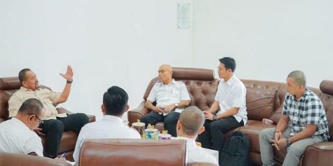 Pertemuan Bupati Batubara dengan perwakilan PT Hijau Surya Biotechindo dalam audiensi kerja sama pembibitan