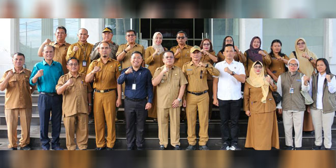 Wali Kota melepas Tim Sidak di halaman Balai Kota Pematangsiantar