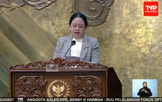 Puan Maharani menyampaikan laporan kinerja DPR di Gedung Parlemen, Senayan