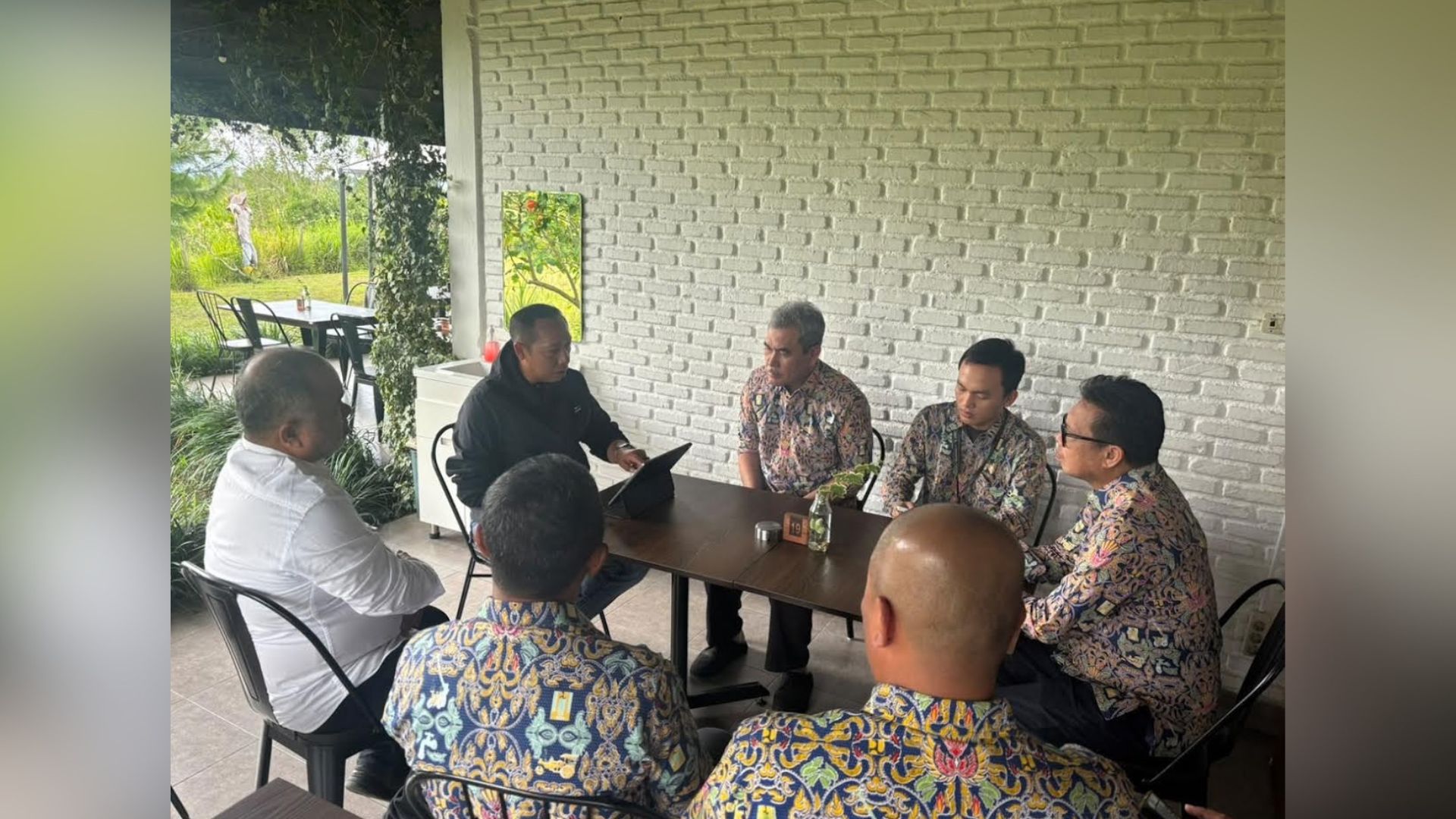 Pertemuan Bupati Taput dengan satgas Kementerian PU bahas rehabilitasi infrastruktur pasca-bencana