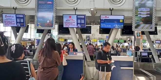Ilustrasi bandara dan pelayanan penumpang terkait pengiriman abu jenazah