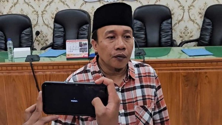 Ilustrasi verifikasi data rumah tangga di desa Trenggalek