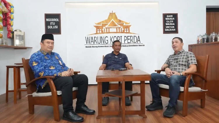 Suasana peluncuran Warung Kopi Perda DPRD Kabupaten Malang