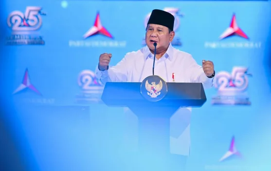 Presiden Prabowo berbicara pada peringatan HUT ke-25 Partai Demokrat di Jakarta
