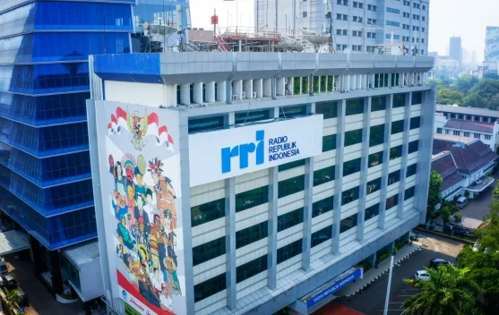 Empat kanal RRI Pro1 Pro2 Pro3 Pro4 dengan karakter siaran berbeda