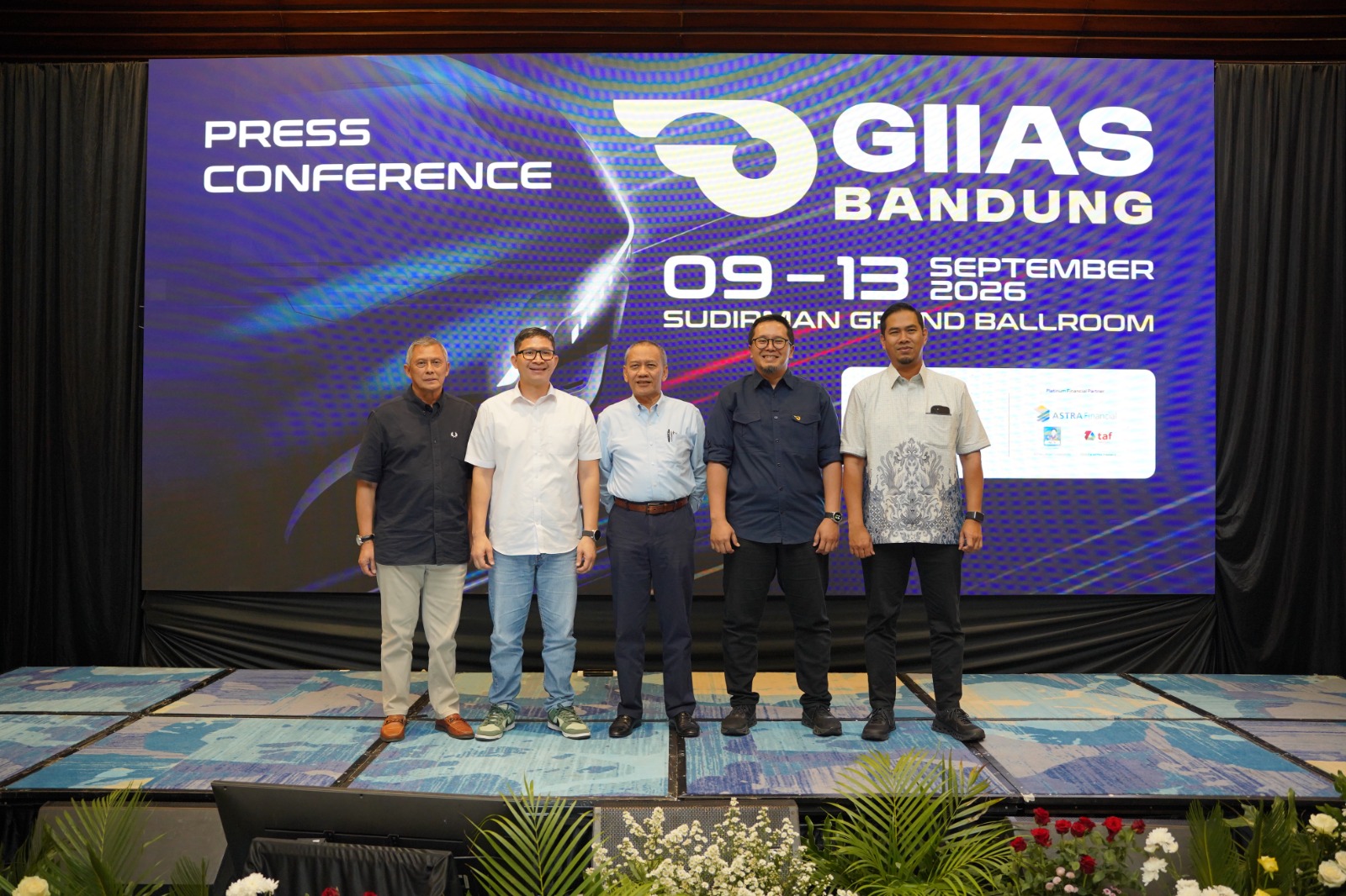 Pameran GIIAS Bandung 2026 menampilkan berbagai merek dan model otomotif