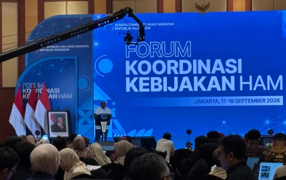 Menteri HAM Natalius Pigai berbicara di Forum Kebijakan HAM 2026