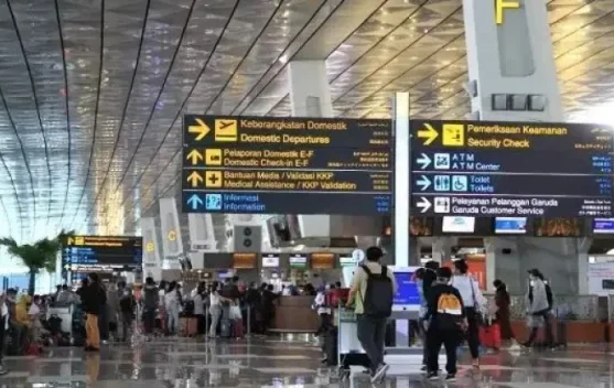 Bandara Soekarno-Hatta kosong saat penutupan operasional akibat abu vulkanik Anak Krakatau