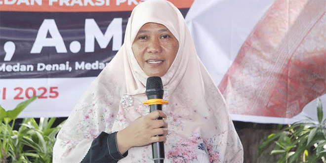 Hj Sri Rezeki Amd resmi dilantik sebagai Wakil Ketua DPRD Medan