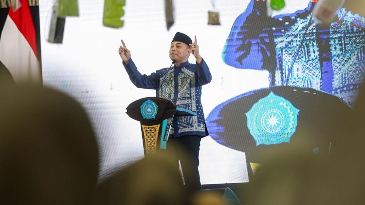 Wali Kota Eri Cahyadi hadir pada acara PKK Bersholawat di Surabaya