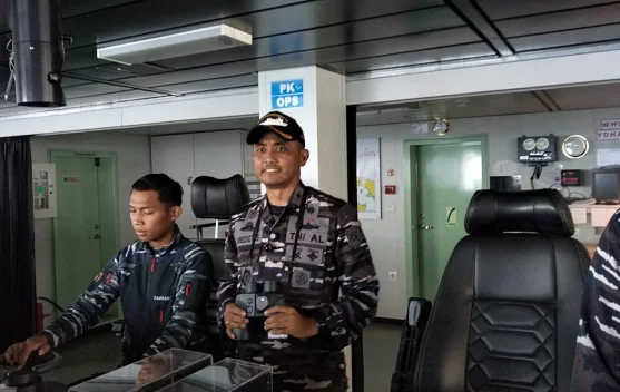KRI dr. Wahidin Sudirohusodo berlayar membawa misi kesehatan dan bantuan kemanusiaan ke negara-negara Pasifik