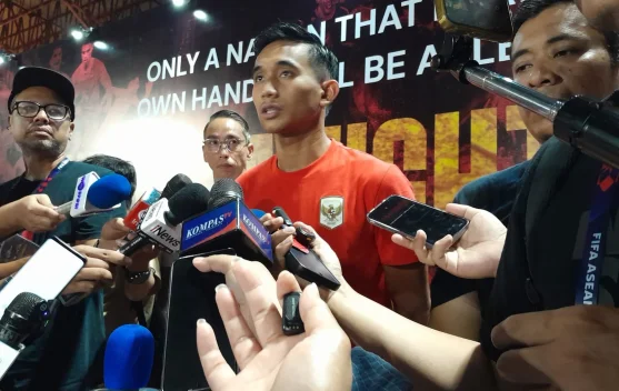 Rizky Ridho memberi pernyataan jelang laga Timnas Indonesia vs Bangladesh di SUGBK