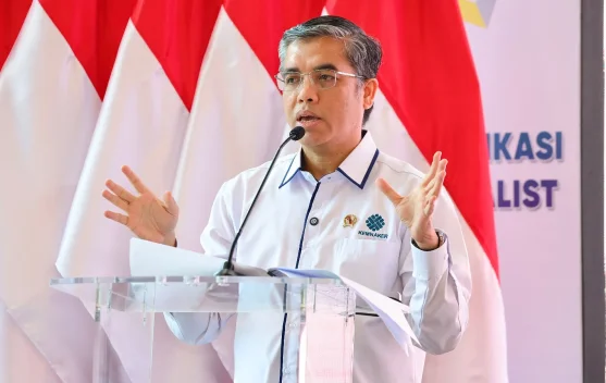 Ilustrasi pendaftaran online Pelatihan Vokasi Nasional di platform Skillhub Kemnaker