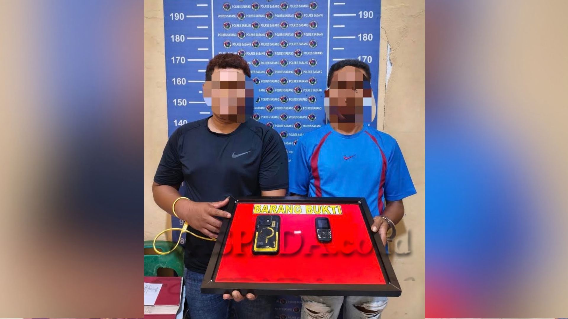 Ilustrasi polisi mengamankan barang bukti narkotika di Sabang
