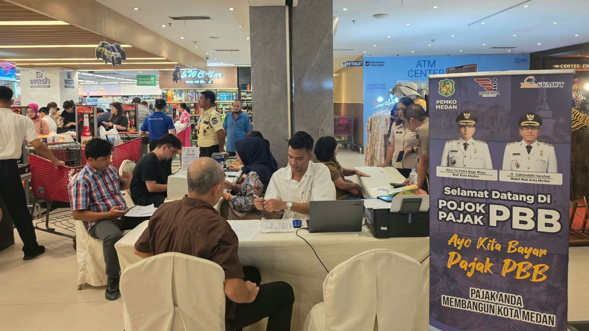 Pojok PBB Bapenda Kota Medan di pusat perbelanjaan Brastagi Gatsu dan Tiara