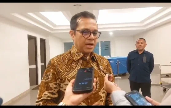 Wakil Menteri Komdigi memberikan pernyataan soal pemberantasan judi online