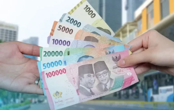 Ilustrasi kurs rupiah melemah terhadap dolar AS di pasar keuangan