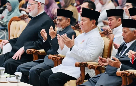 Presiden Prabowo menyampaikan sambutan pada Resepsi 100 Tahun PMDG di Ponorogo