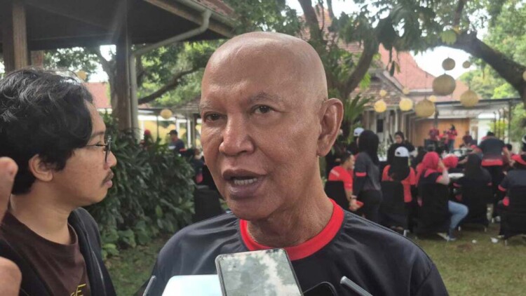Peserta Soekarno Run berlari di Banyuwangi diikuti ribuan warga dan membuka peluang UMKM