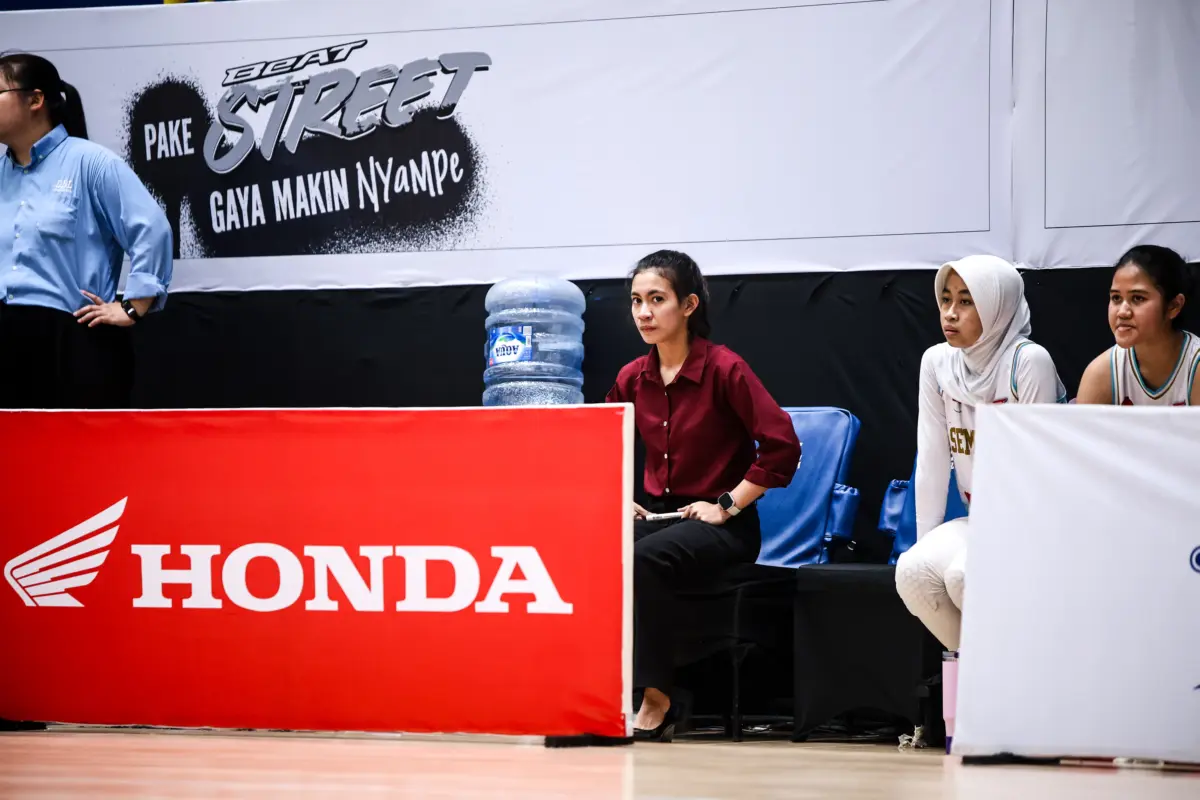 Ditha Fadhilah kembali ke SMAN 9 Bandung sebagai asisten pelatih tim putri
