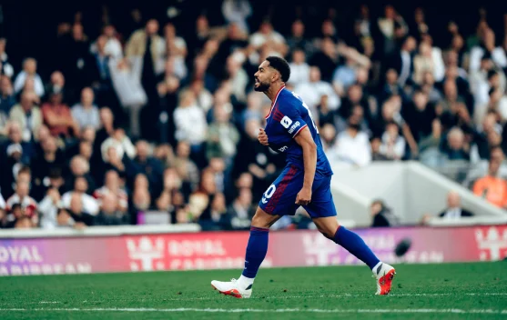 Matheus Cunha merayakan gol penyama dalam laga Fulham vs Manchester United