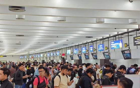 Bandara Soekarno-Hatta dinyatakan bersih dari abu vulkanik setelah empat kali paper test negatif