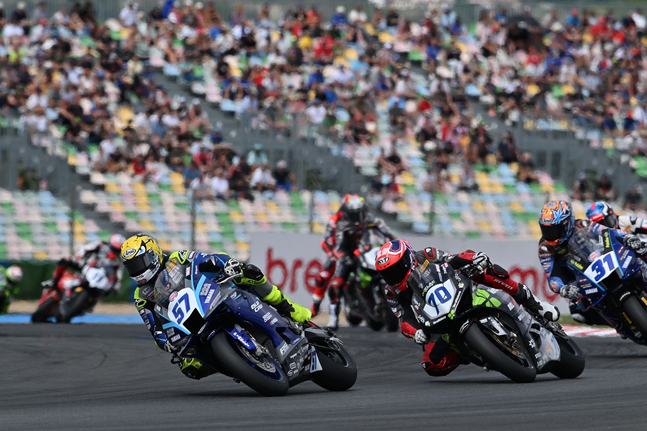 Aldi Satya Mahendra saat balapan di sirkuit Magny-Cours, Prancis