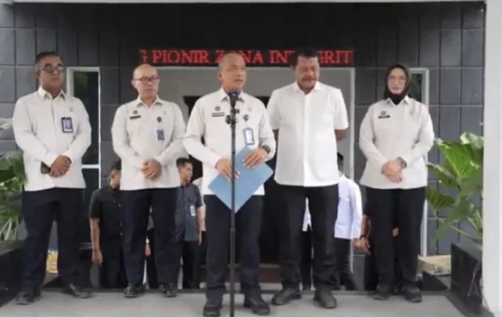 Ilustrasi Lapas Cibinong: bangunan dan pagar lapas