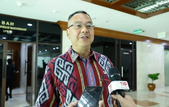 Ilustrasi kantor Bank Pembangunan Daerah dan pegawai ASN