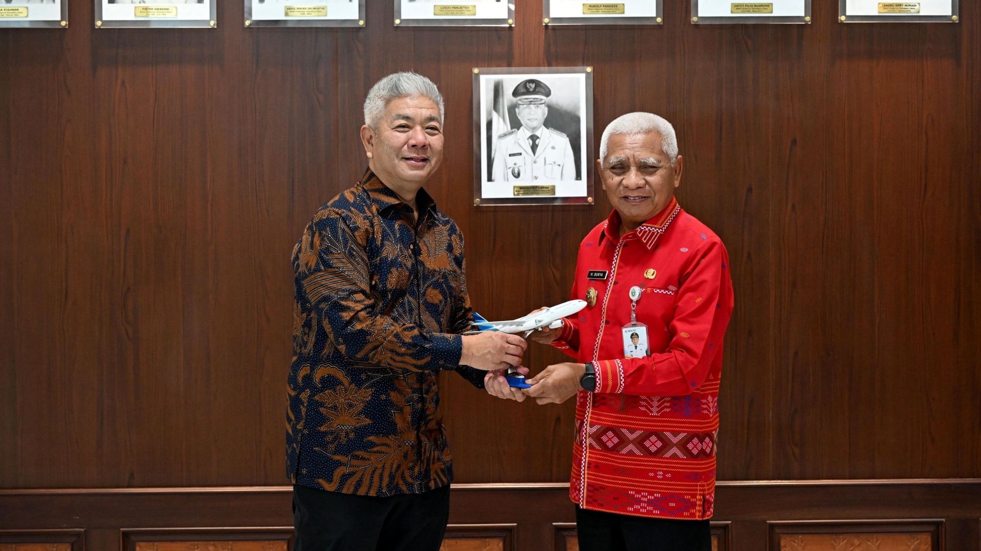 Bandara Kualanamu dan peta rute penerbangan menuju Nias