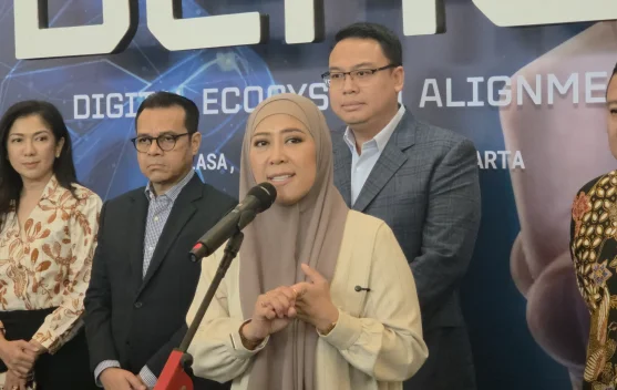 Menkomdigi Meutya Hafid memberikan imbauan soal informasi erupsi Gunung Anak Krakatau