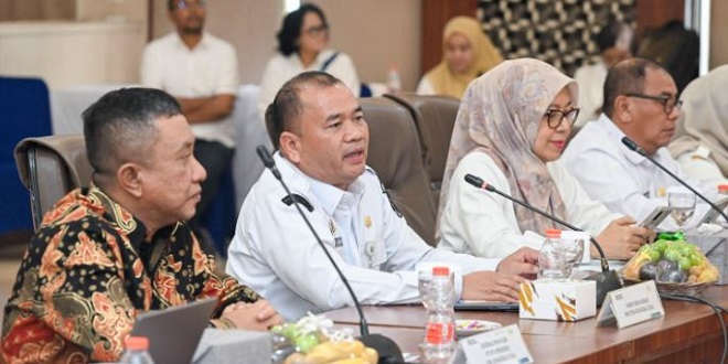 Rapat sinkronisasi Lisdes di kantor PLN UID Sumut, Medan