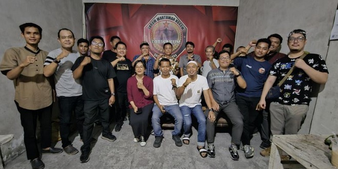 Aris Rinaldi Nasution terpilih sebagai Ketua Forwakum Sumut berbicara di depan anggota