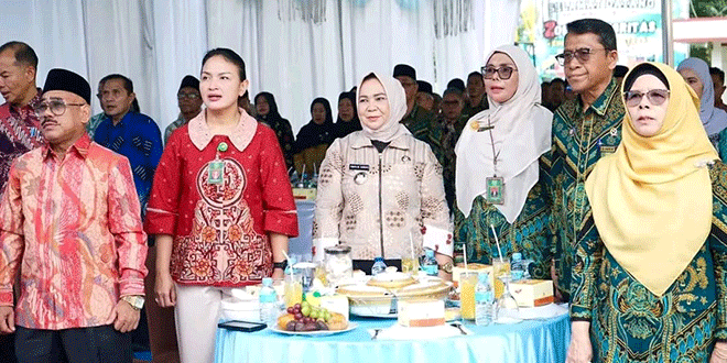 Plt. Bupati Langkat Tiorita saat acara syukuran Pengadilan Agama Stabat