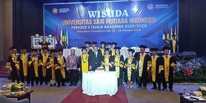 Acara wisuda USM-Indonesia dan penyerahan SK Prodi PPG di Medan