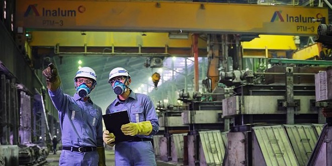 Kegiatan di smelter dan fasilitas peleburan aluminium di Indonesia