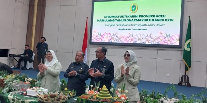 Peserta HUT XXIV Dharmayukti Karini di Pengadilan Tinggi Banda Aceh