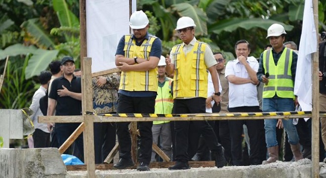 Pembangunan dinding penahan tanah di perbatasan Kabupaten Nias dan Nias Barat untuk kelancaran arus lalu lintas