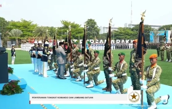 Presiden Prabowo saat meresmikan satuan baru TNI pada HUT ke-81