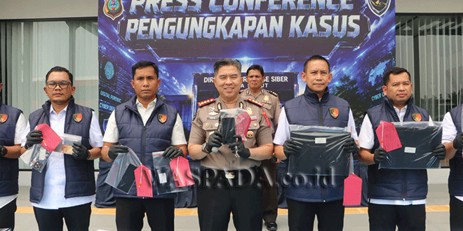 Ilustrasi penggerebekan polisi terkait jaringan judi online di Medan