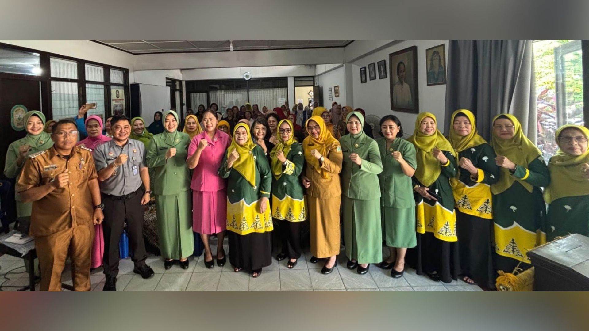 Peserta sosialisasi KUHP Baru oleh BKOW Sumut di Aula BKOW Sumut Medan