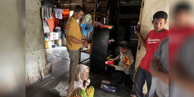Petugas Polsek Bilah Hilir saat patroli dan GSN di Dusun Sei Tampang