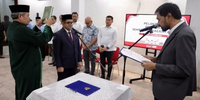 Gubernur Aceh melantik Taufik sebagai Pejabat Sekda Aceh pada 13 Oktober 2026